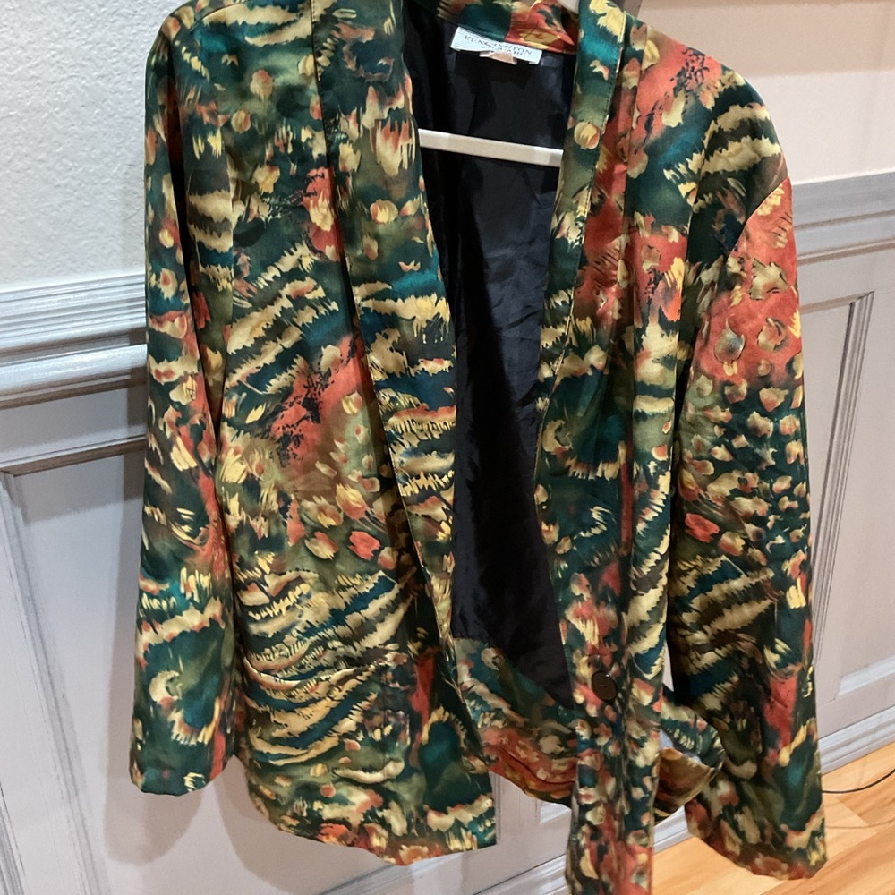 Vibrant Patterned Women's Blazer - image 1